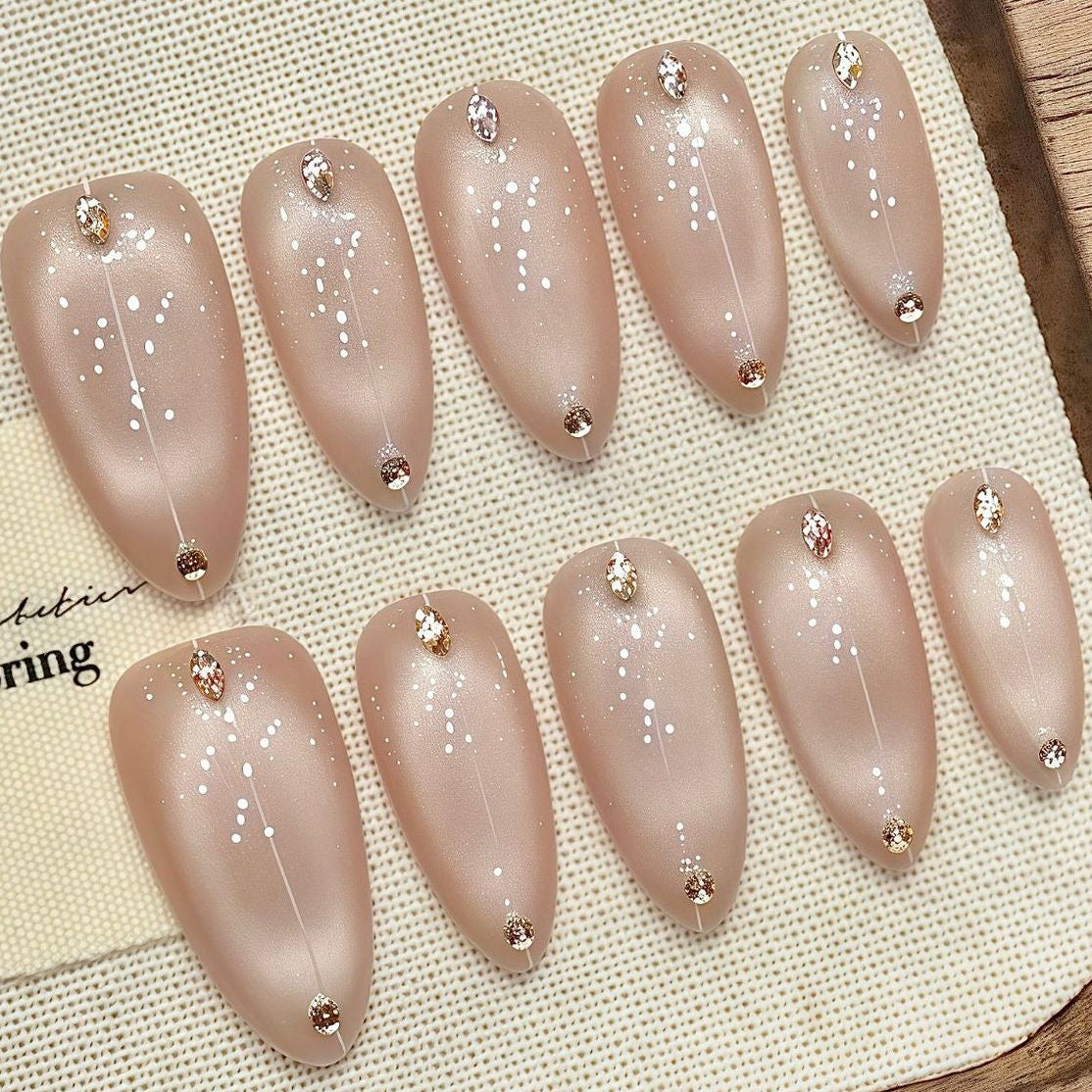 Nude Sparkle Line