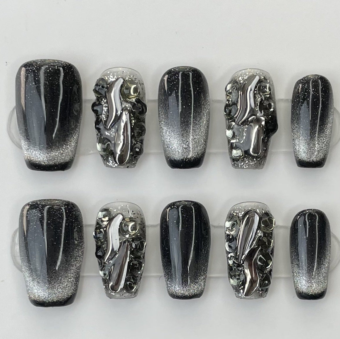 Noir Chrome