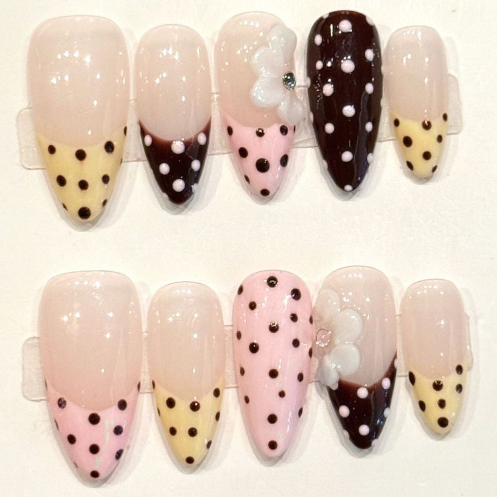 Kick & Dot