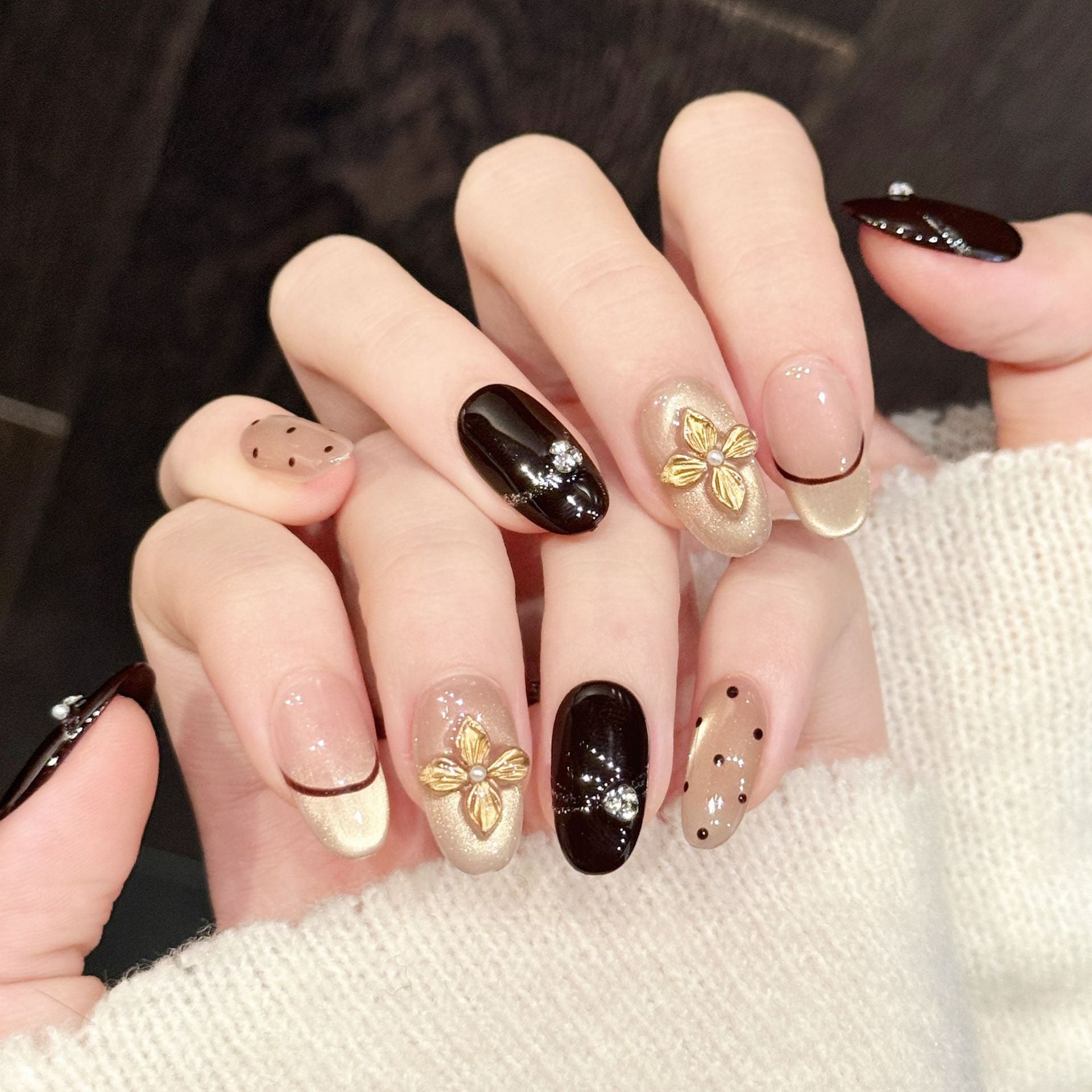 Black Gold Noir